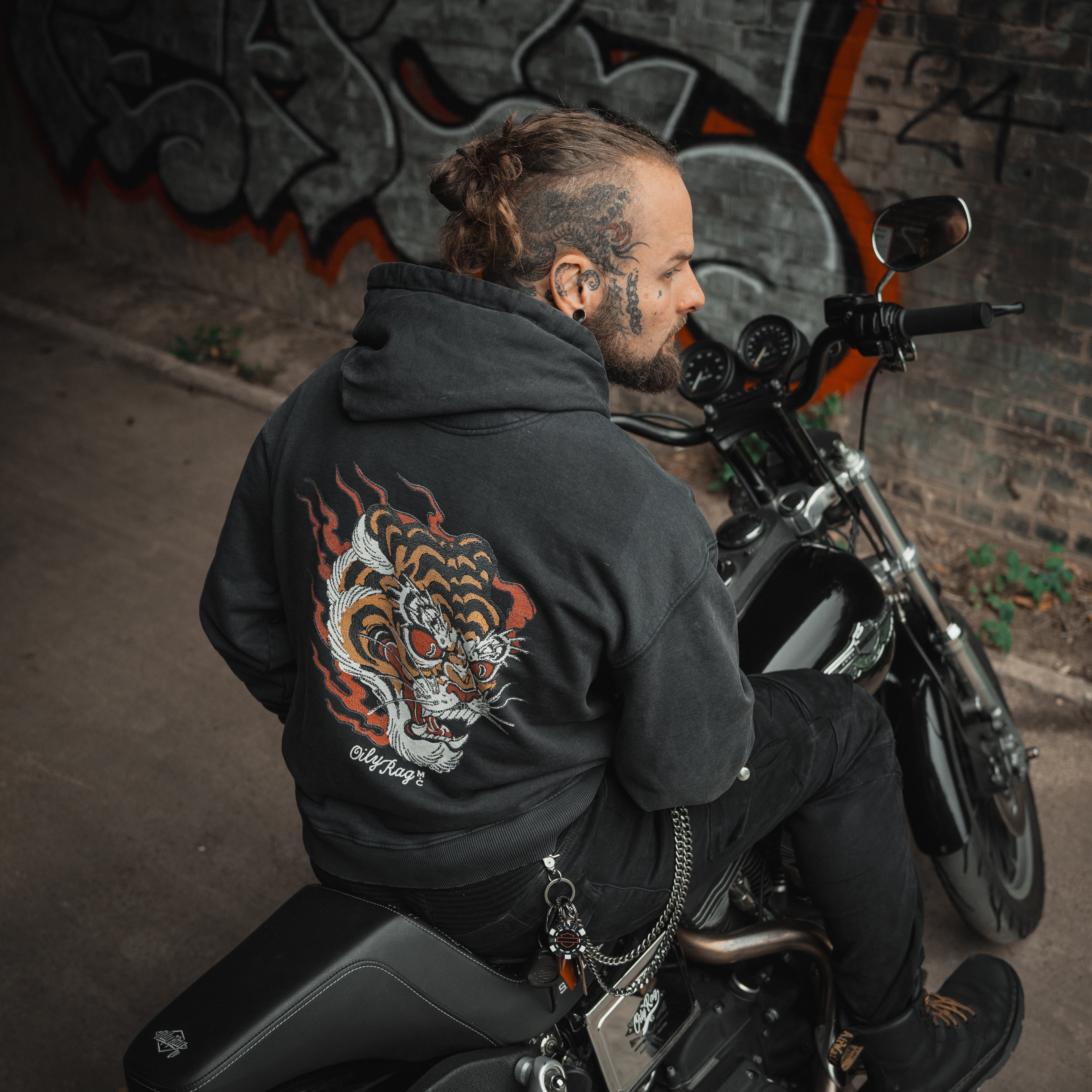Flame & Fury Oversive Hoodie - Vintage Black