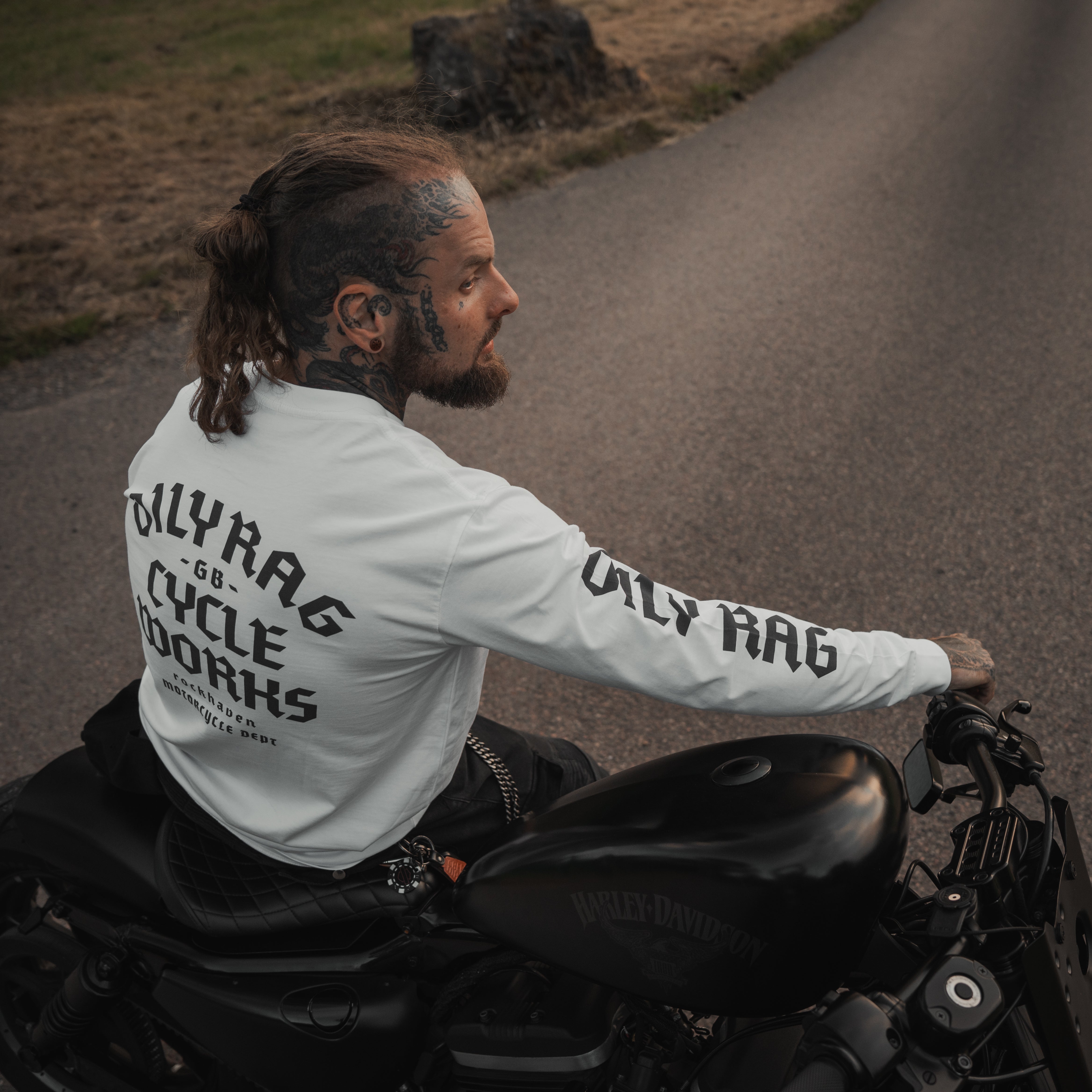 Blackletter L/S T-Shirt - White