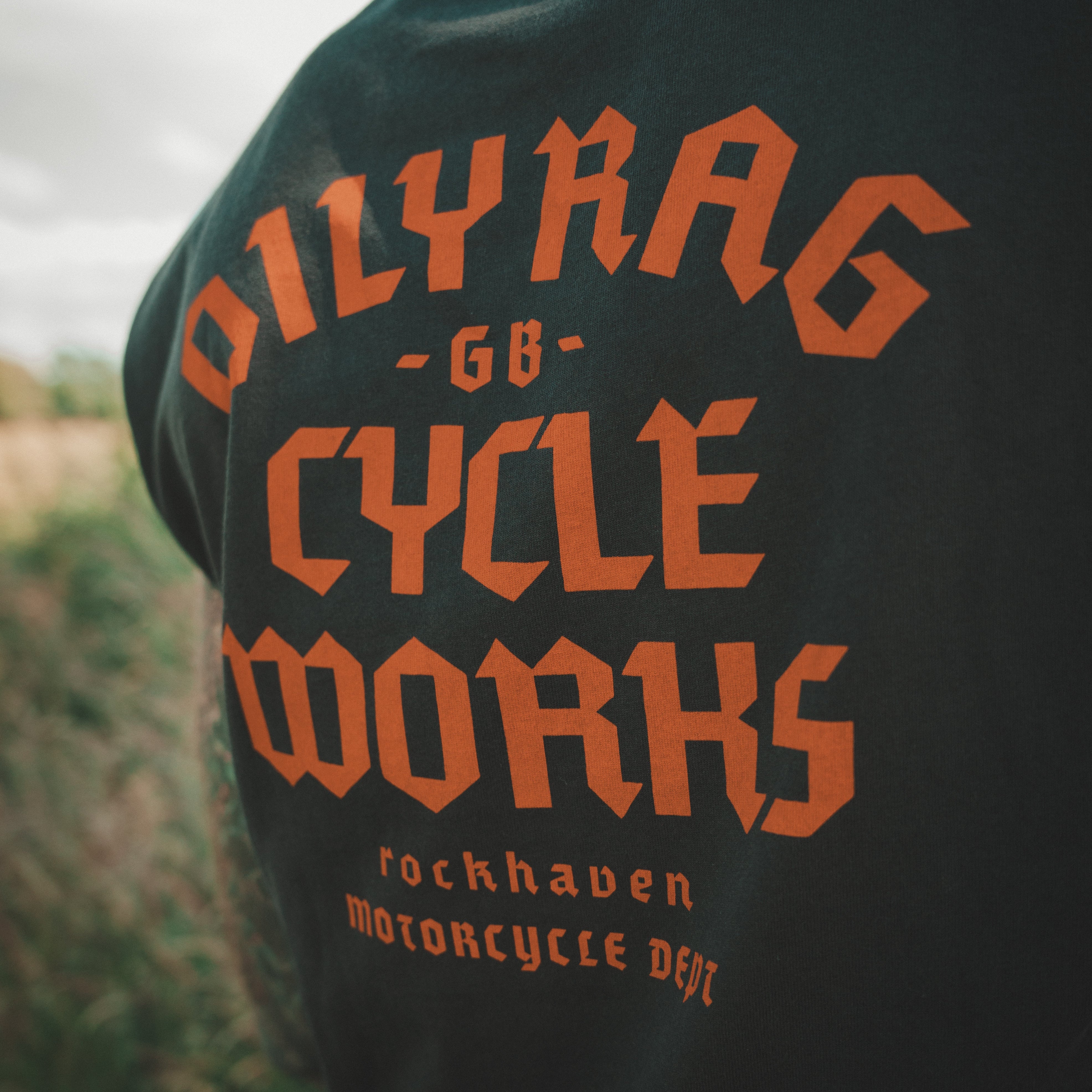 Blackletter Heavy Tank - Vintage Black