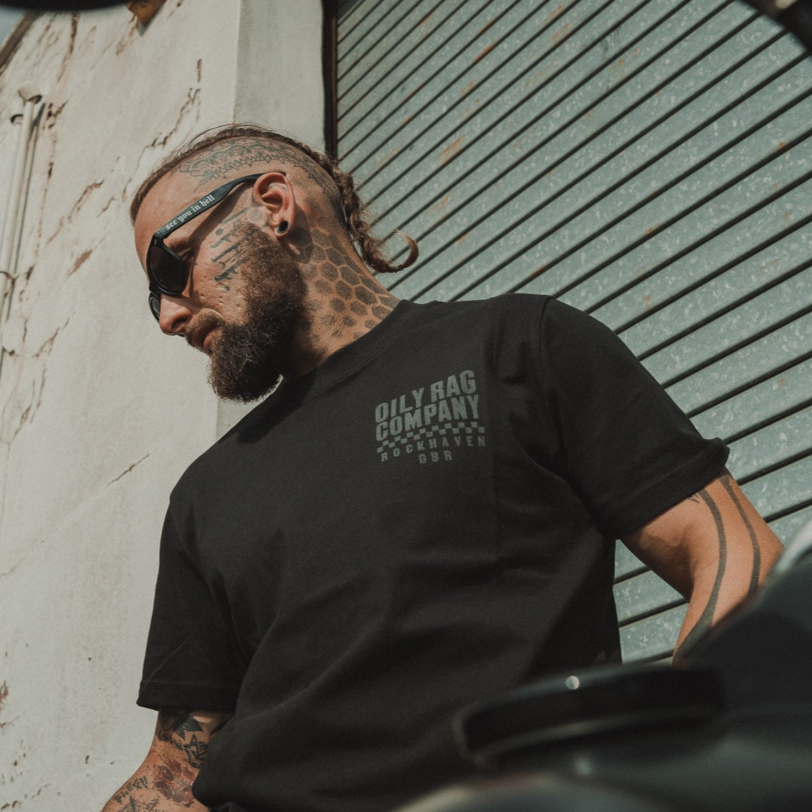 Finish Line T-Shirt - Black / Black