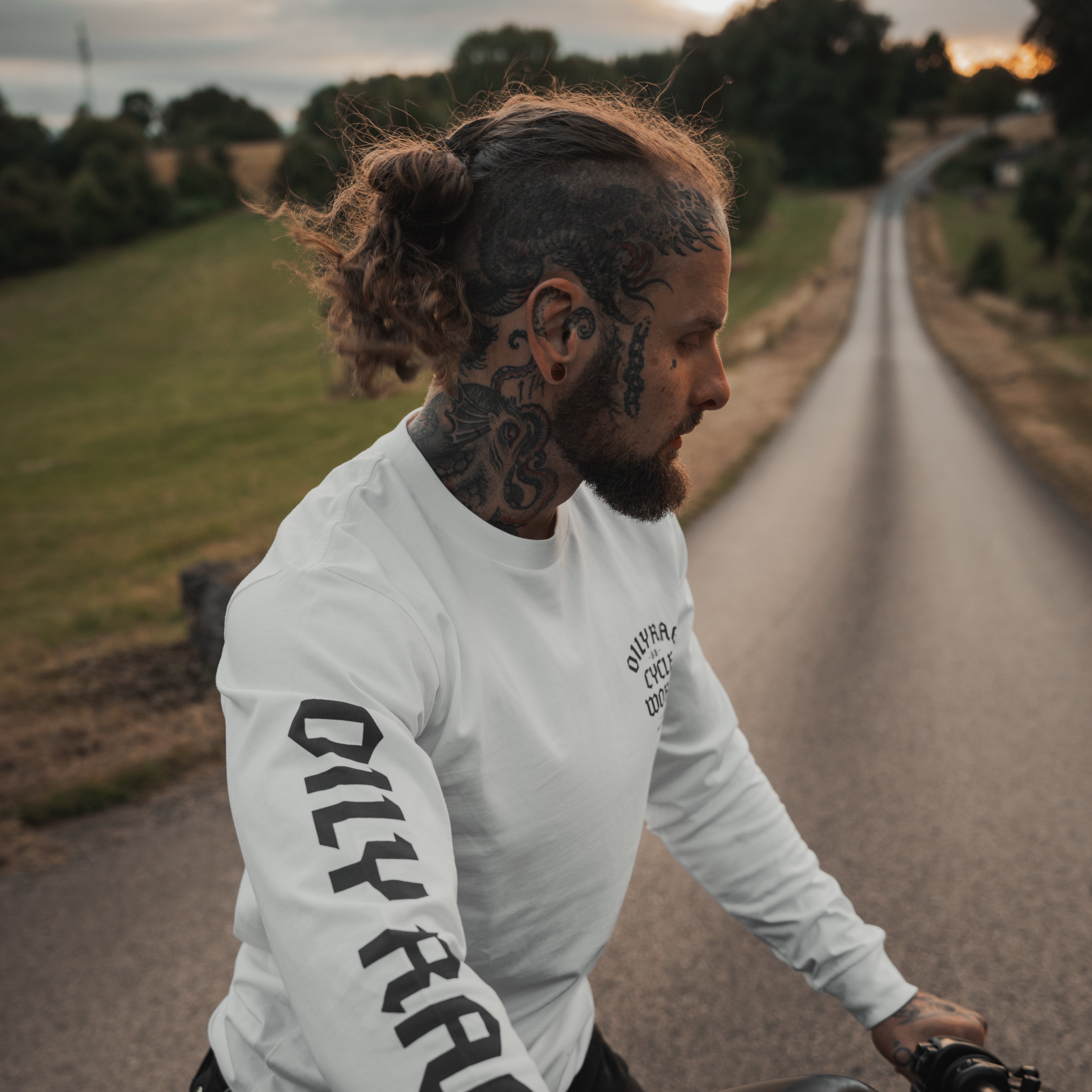 Blackletter L/S T-Shirt - White