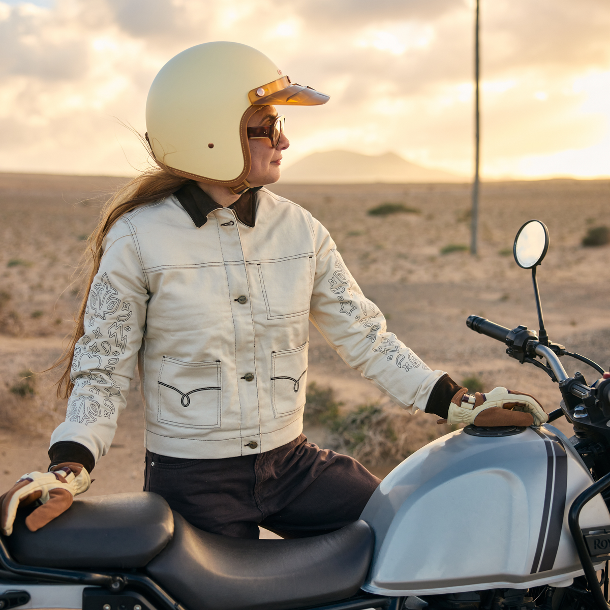 Wildust Sisters Pioneer Wild Kraft Jacket - White Pioneer Western 04.png