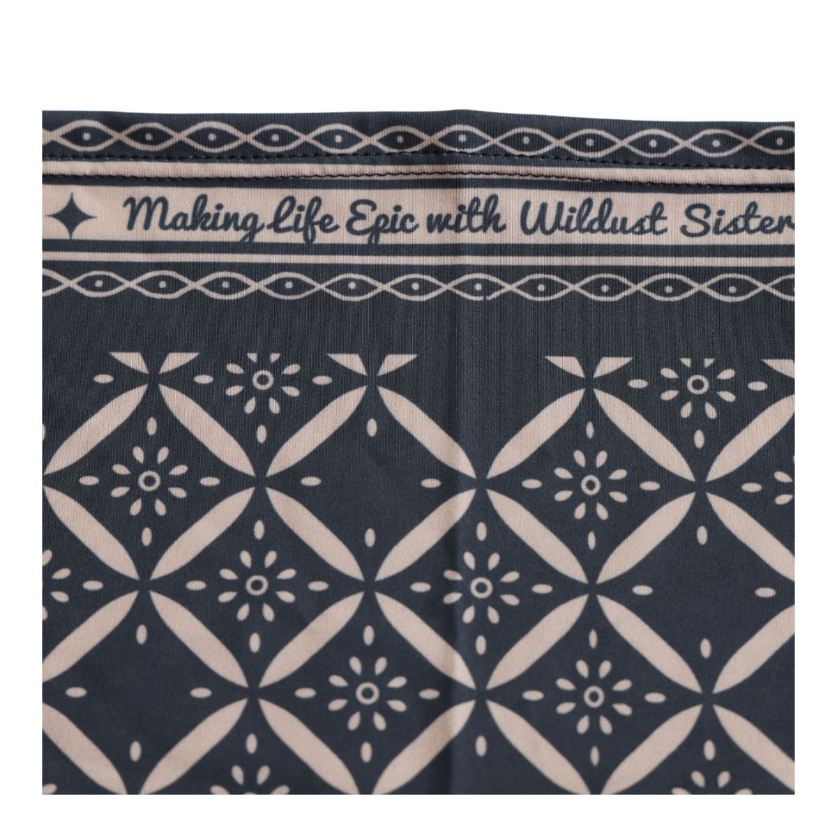 Wildust Sisters wildust sisters neck warmer epic black 01h.jpg